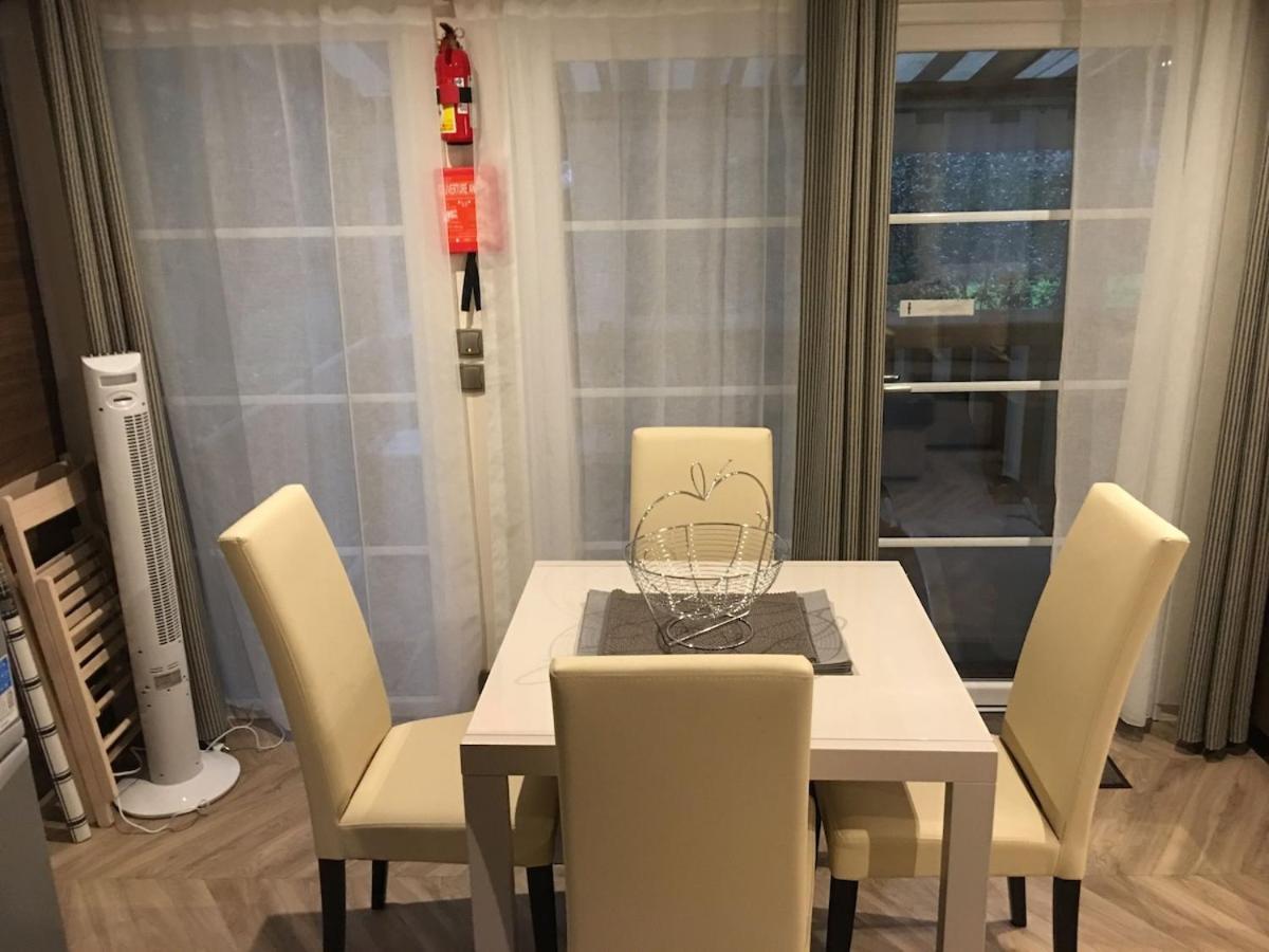 Mobilhome Familial 6 A 7 P 3 Chambres 42 M2 Saint Brevin Les Pierres Couchees Kültér fotó