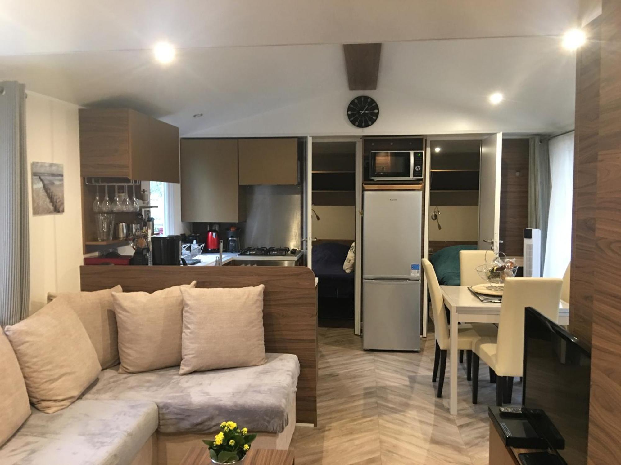 Mobilhome Familial 6 A 7 P 3 Chambres 42 M2 Saint Brevin Les Pierres Couchees Kültér fotó