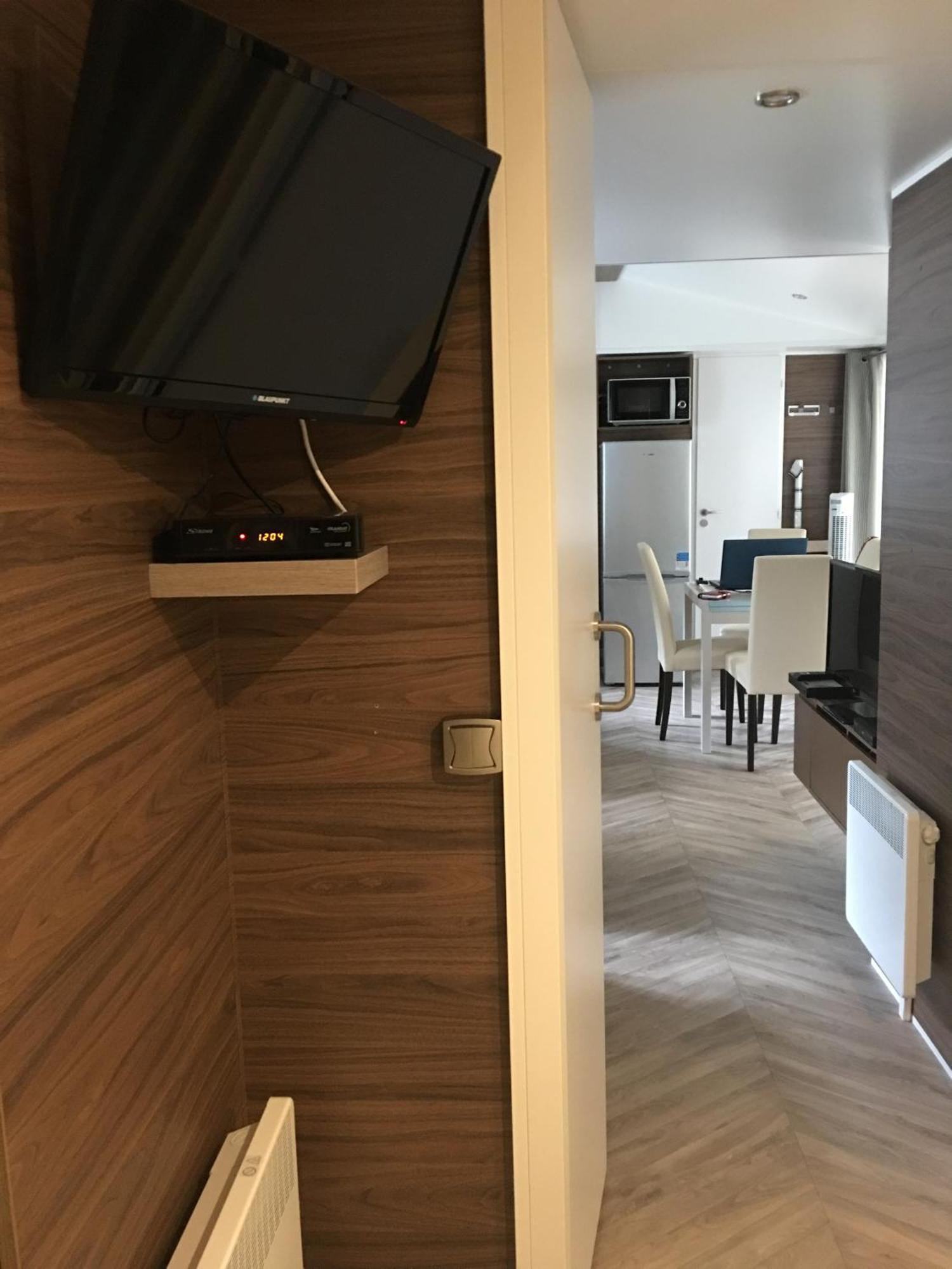 Mobilhome Familial 6 A 7 P 3 Chambres 42 M2 Saint Brevin Les Pierres Couchees Kültér fotó