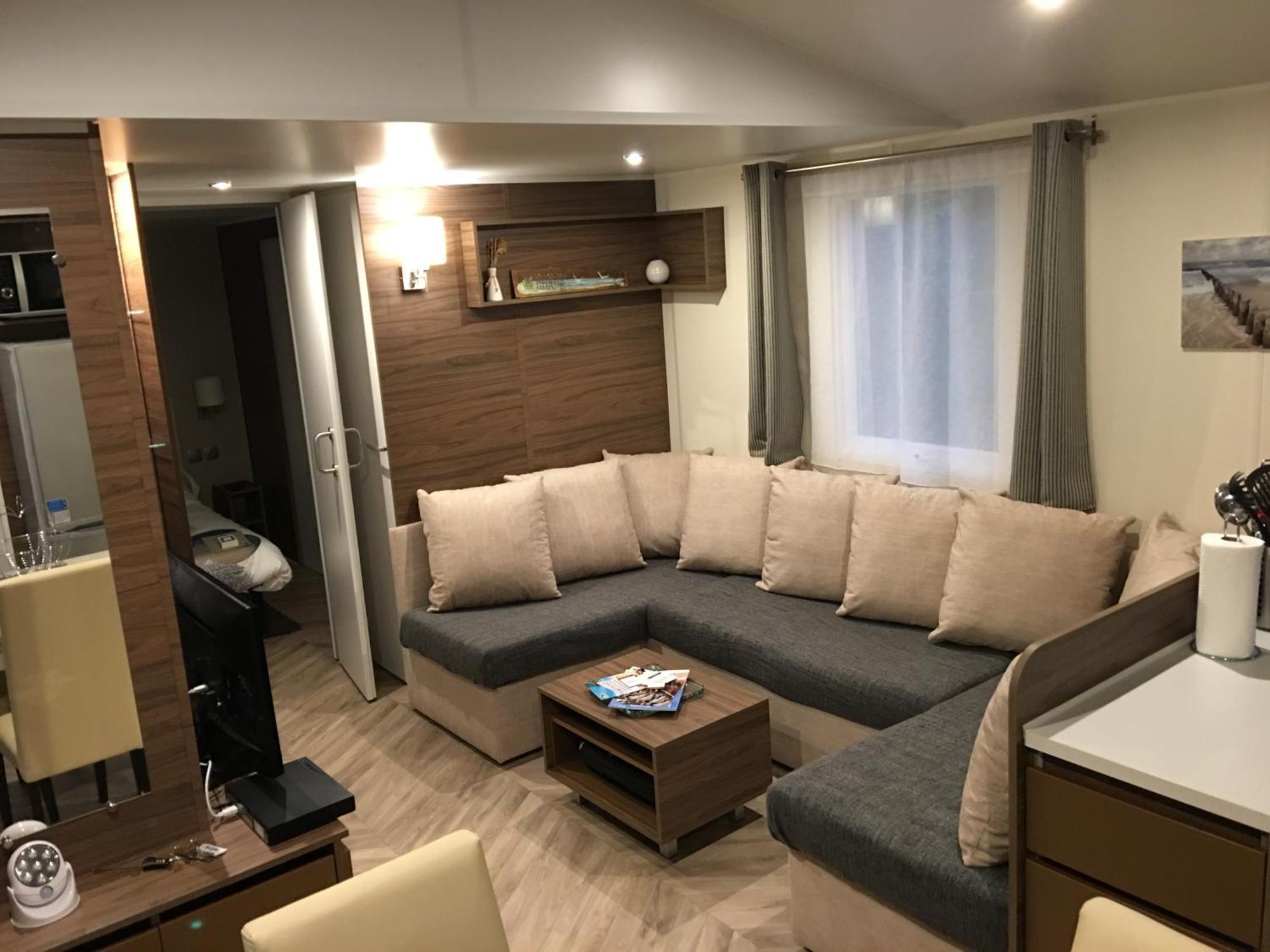 Mobilhome Familial 6 A 7 P 3 Chambres 42 M2 Saint Brevin Les Pierres Couchees Kültér fotó