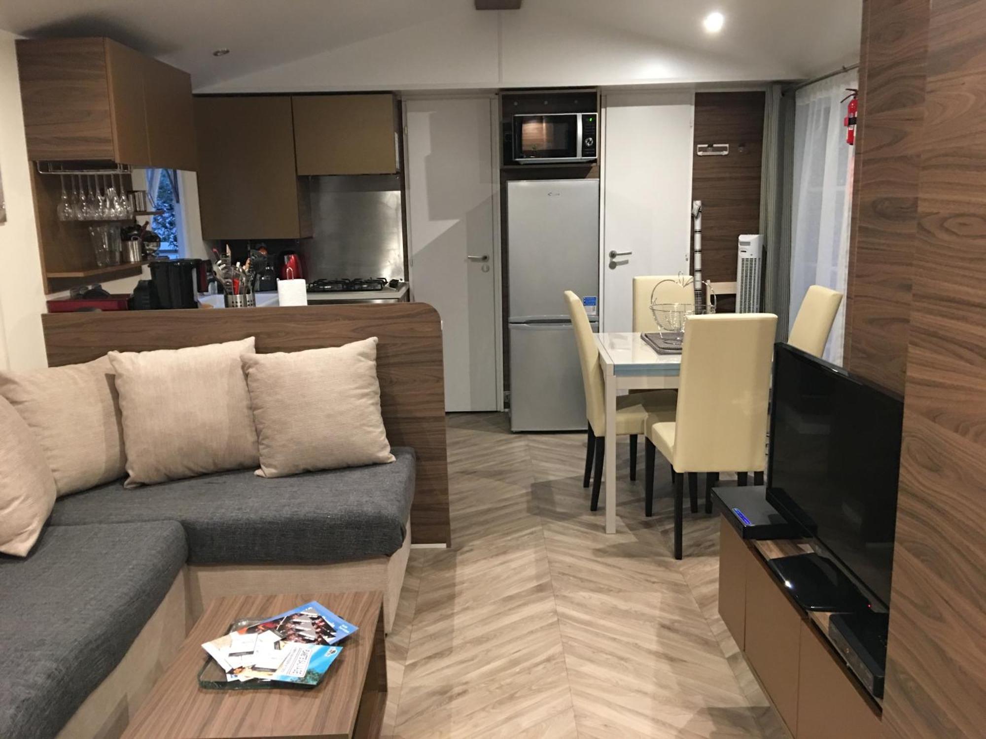 Mobilhome Familial 6 A 7 P 3 Chambres 42 M2 Saint Brevin Les Pierres Couchees Kültér fotó
